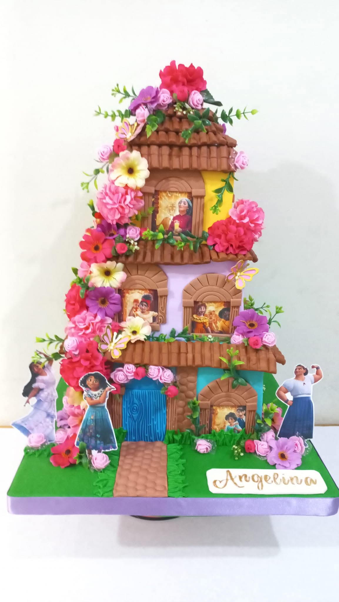 Torta Encanto de Disney