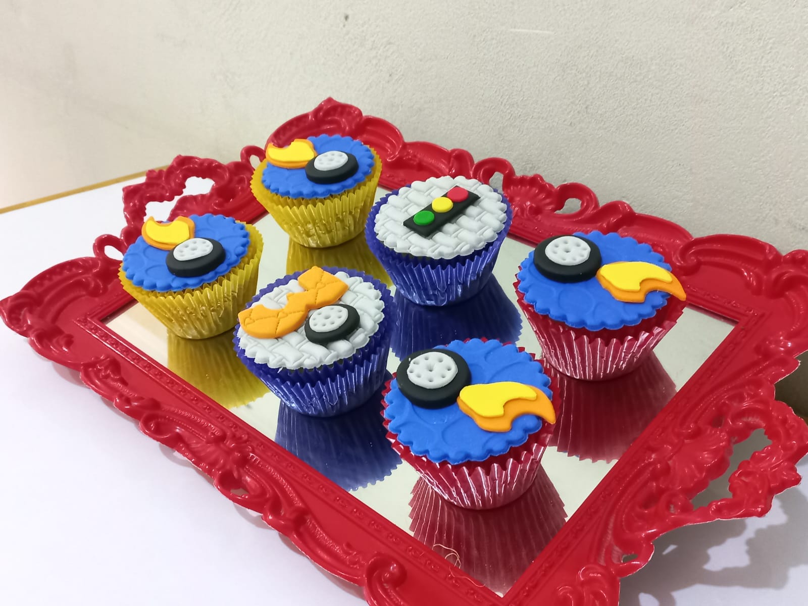 Cupcakes temáticos de hot wheels